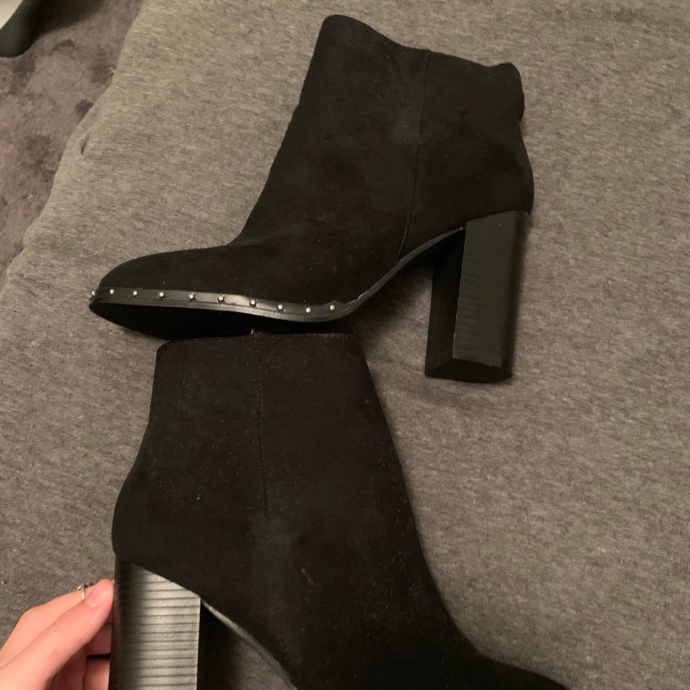 NEVER WORN black suede booties